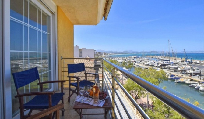 Modern apartment in Can Picafort nice view of the harbor 50 m from the beach