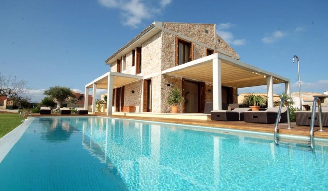 Villa Barcares Gran for 10, pool, gym and close to beach