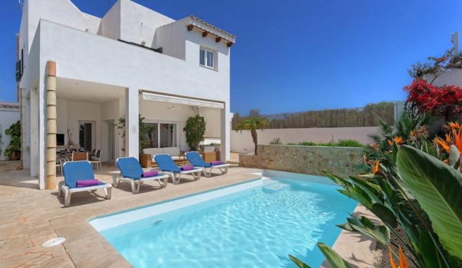 Cala d'Or Villa Sleeps 6 Pool Air Con WiFi