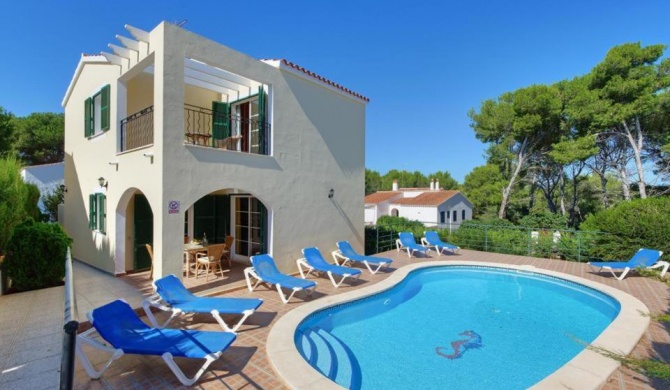 Cala Galdana Villa Sleeps 8 with Pool Air Con and WiFi