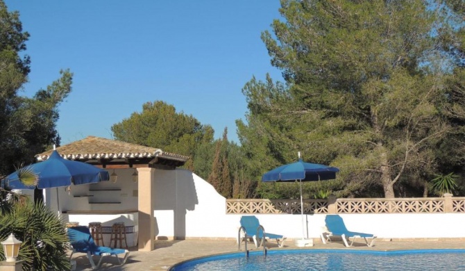 Cozy Holiday Home in Cala Murada with Swimming Pool