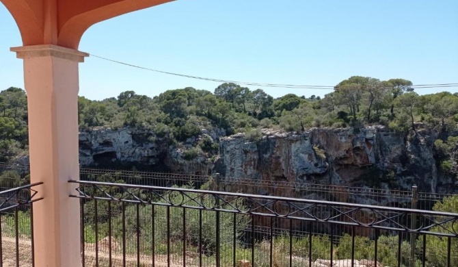 The Torrent's Observer Holiday Home ( Cala Pi ). Smart Tv. Netflix. Free Wifi