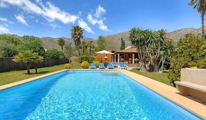 Cala San Vicente Villa Sleeps 6 Pool Air Con WiFi