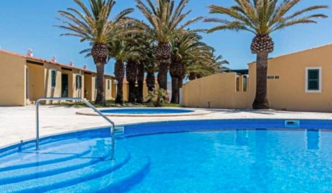 Apartamento con piscina y terraza en Ciutadella, Cala en Blanes