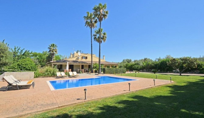 Villa Caulls