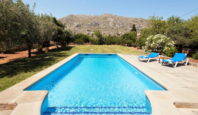 Pollenca Villa Sleeps 2 Pool Air Con WiFi T400570