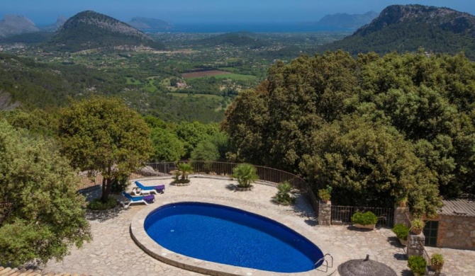 Pollenca Villa Sleeps 4 Pool Air Con WiFi