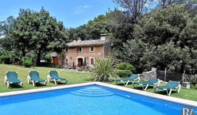 Pollenca Villa Sleeps 6 Pool Air Con WiFi