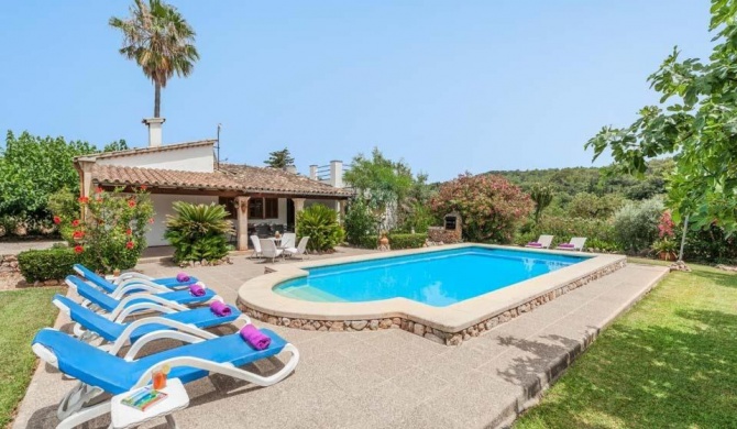 Pollenca Villa Sleeps 6 Pool Air Con WiFi