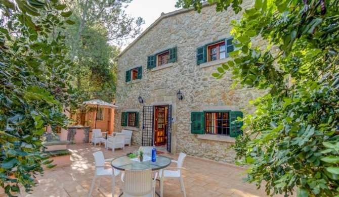 Pollenca Villa Sleeps 6 Pool Air Con WiFi