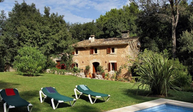 Pollenca Villa Sleeps 6 Pool Air Con WiFi