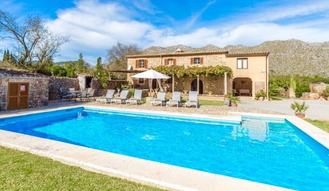 Pollenca Villa Sleeps 6 Pool Air Con WiFi T400559