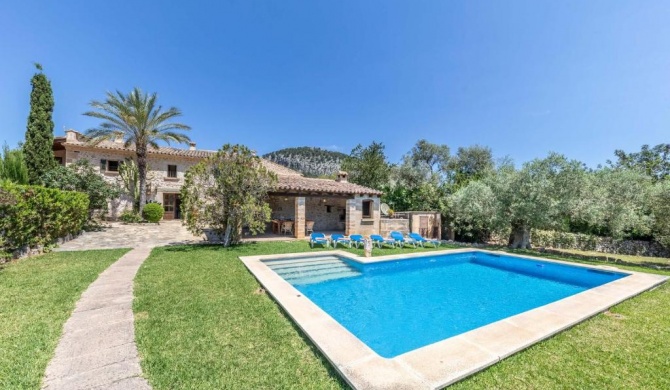 Pollenca Villa Sleeps 6 Pool Air Con WiFi T400602