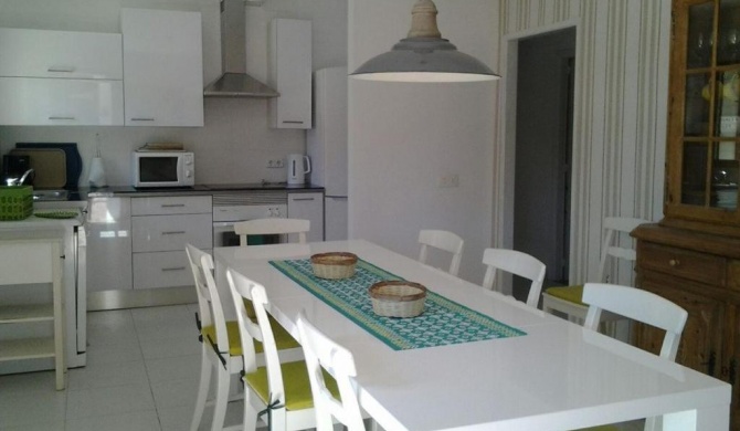 Villa Vora - great value 5 bedroom villa in Puerto Pollensa - close to beach and restaurants