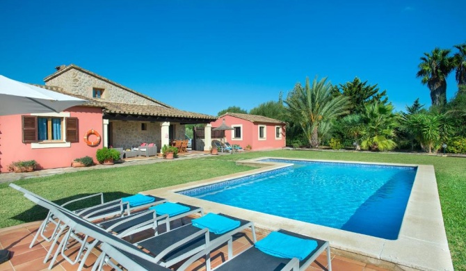 Owl Booking Villa Cel - Heavenly Holidays in Royal Gardens