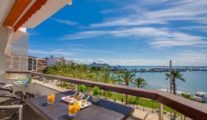 Port d'Alcudia Apartment Sleeps 2 with Air Con and WiFi