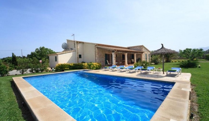 Attractive Villa Pera