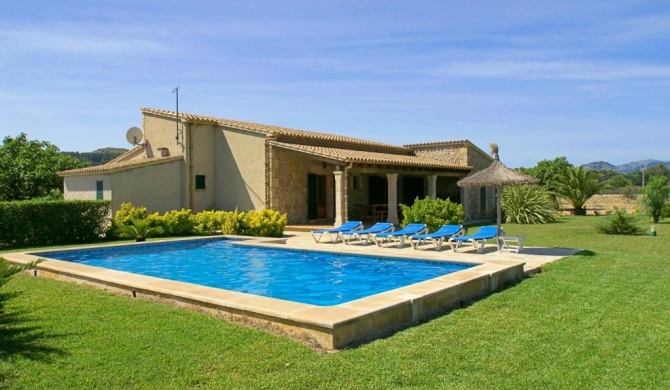 Port de Pollenca Villa Sleeps 6 Pool WiFi T400600