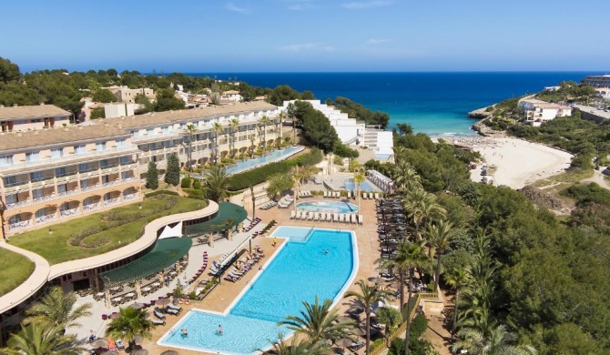 Insotel Cala Mandia Resort