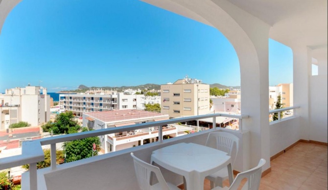 One bedroom appartement with sea view shared pool and furnished balcony at Sant Josep de sa Talaia