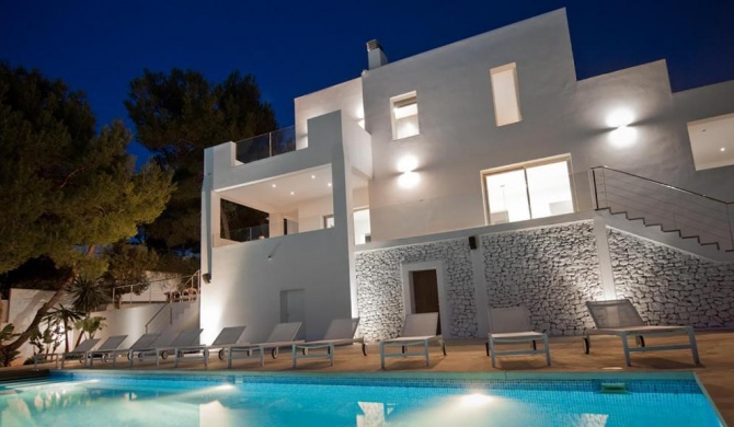 Beautiful 5 Star Villa with Private Pool, Ibiza Villa 1062