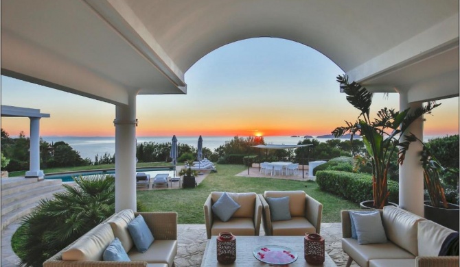 Beautiful 5 Star Villa with Sea Views, Ibiza Villa 1079