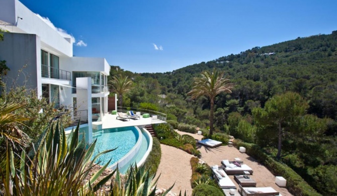 The Ultimate 5 Star Luxury Villa with Breathtaking Views, Ibiza Villa 1065