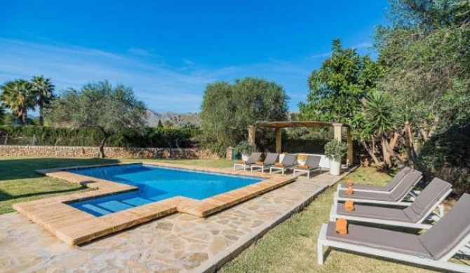 Sant Vicent de sa Cala Villa Sleeps 8 with Pool Air Con and WiFi