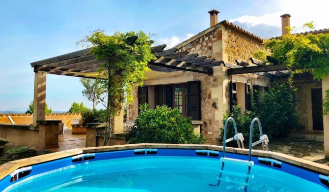 Holiday Country house Mallorca sleeps 6