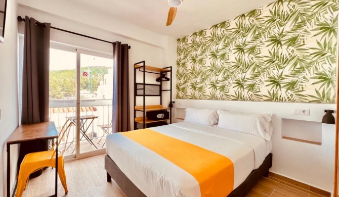 Nanit Rooms Ibiza Hostal