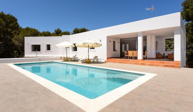 New Villa with Pool 19 mins from Ibiza town Cana Clara