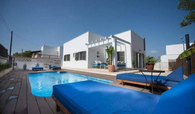 Holiday Home Cala Llombards piscina, wifi, seguridad y relax