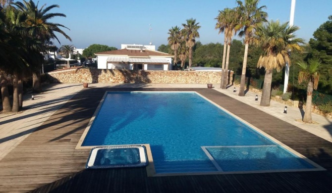 PRECIOSO DUPLEX EN CALA SANTANDRIA CON PISCINA Y WIFI