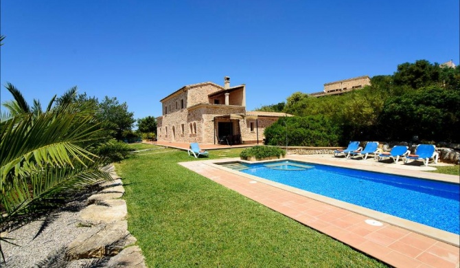 Son Macia Villa Sleeps 6 Pool Air Con WiFi