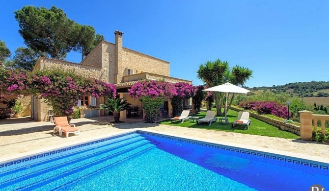 Son Macia Villa Sleeps 8 Pool WiFi