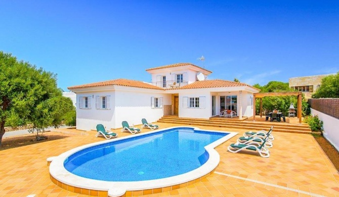 Binibequer Vell Villa Sleeps 8 with Pool Air Con and WiFi